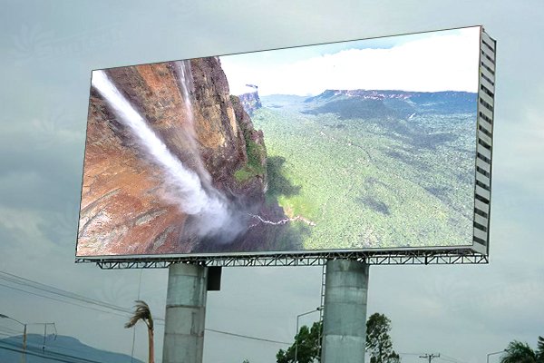 Tìm địa điểm trên màn hình lớn