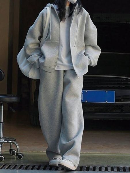 Áo hoodie + quần jogger + crossbody thể thao