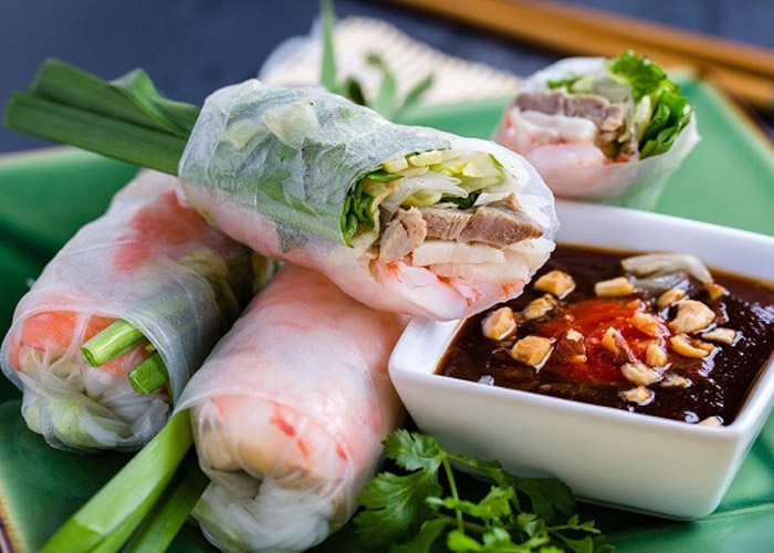 Gỏi cuốn Sài Gòn tươi mát, nhẹ vị và giàu tính cân bằng