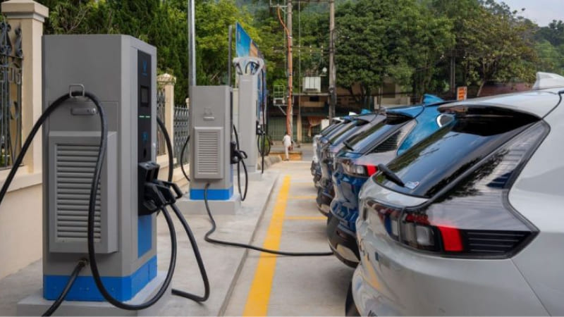 Công nghệ và tiện ích trong trạm sạc hiện đại