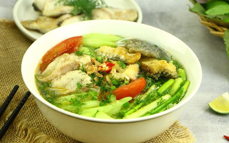 Món ăn đặc sản Việt Nam. Bún cá rô đồng