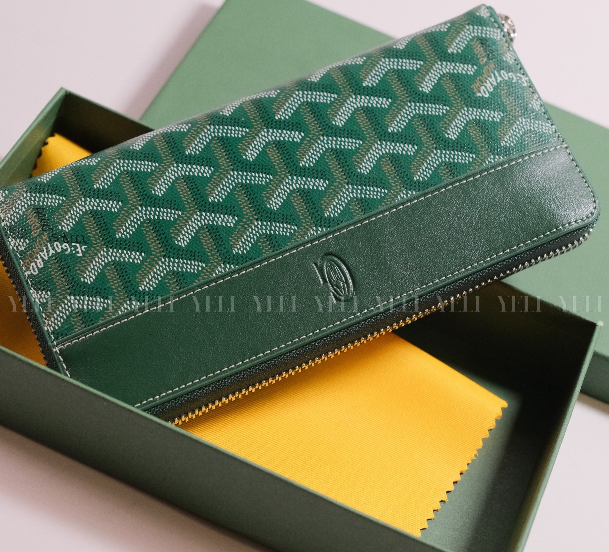 Coach phong cách thành thị