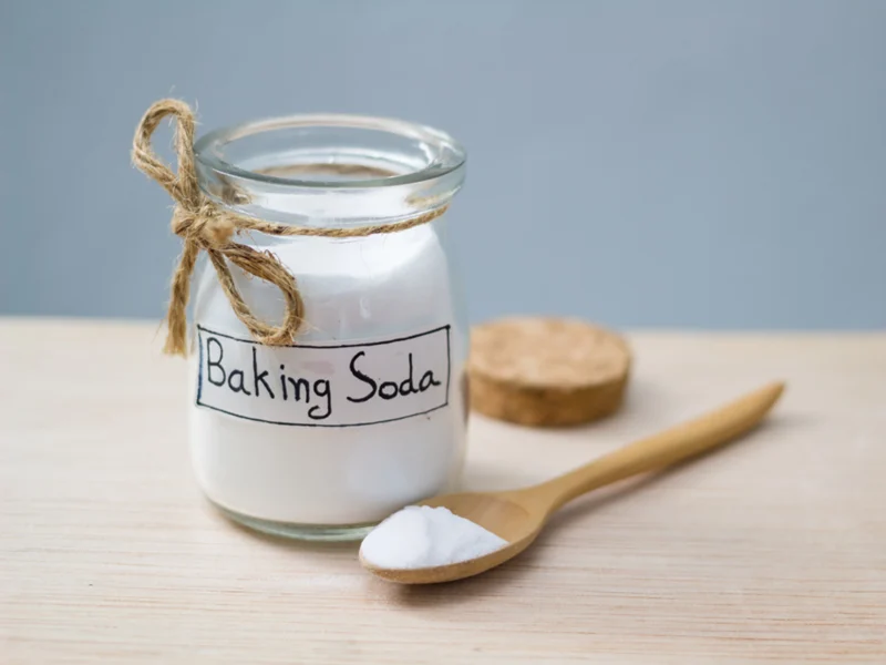 Tẩy trắng áo hiệu quả bằng bột baking soda