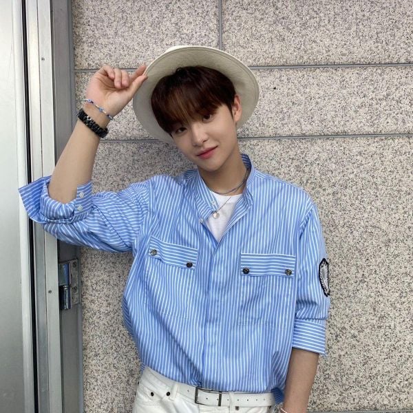 Soft boy với áo sơ mi pastel
