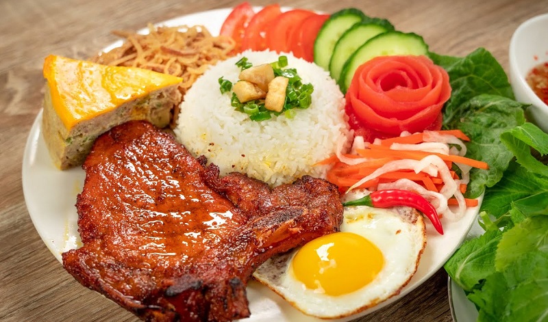 Món ăn đặc sản Việt Nam. Cơm tấm