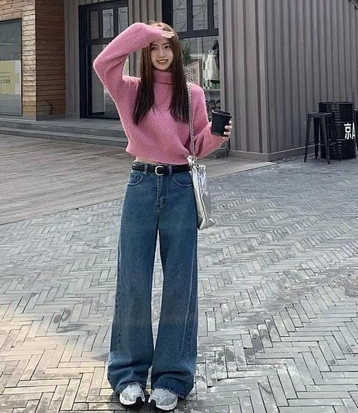 Áo len mix quần ống rộng tạo phong cách thoải mái