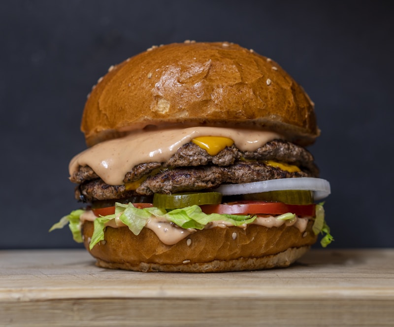Burger thịt lợn tự làm