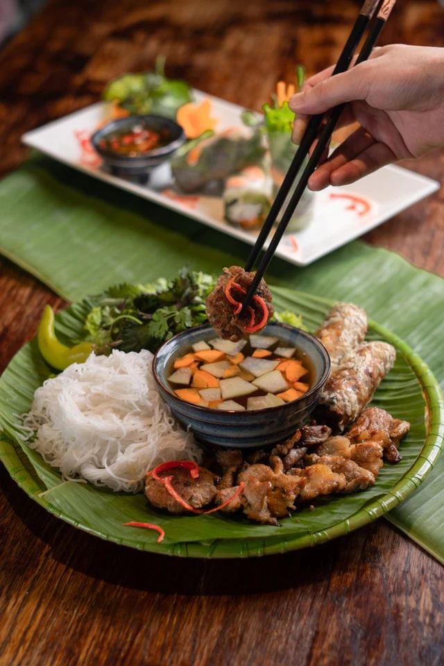 Bánh cuốn Việt Nam