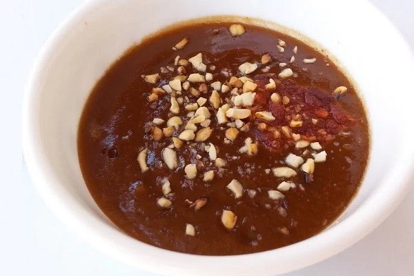 Pha nước tương chay cho bánh cuốn