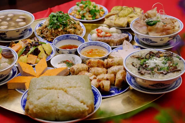 Cách ăn uống của người Hà Nội trong không gian quán ăn gia đình