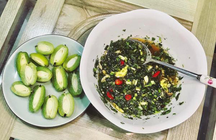 Trái cây chua chát trở nên hấp dẫn hơn khi ăn cùng chẩm chéo