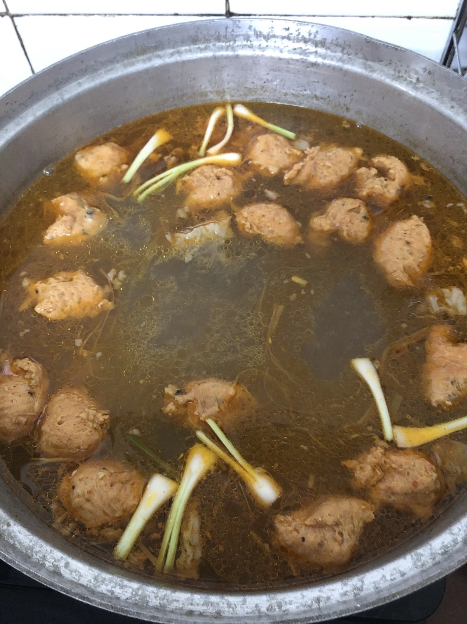 Nước dùng bún bò