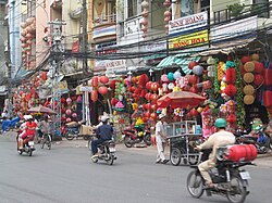 Tuyến phố kinh doanh nhộn nhịp tại trung tâm Chợ Lớn