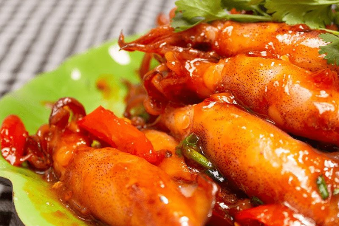Mực tươi rim nước mắm đậm đà