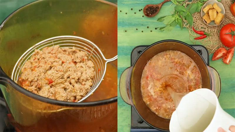 Nấu nước dùng bún riêu