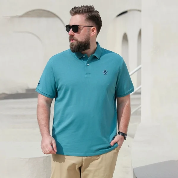 Quần short ống rộng với áo polo