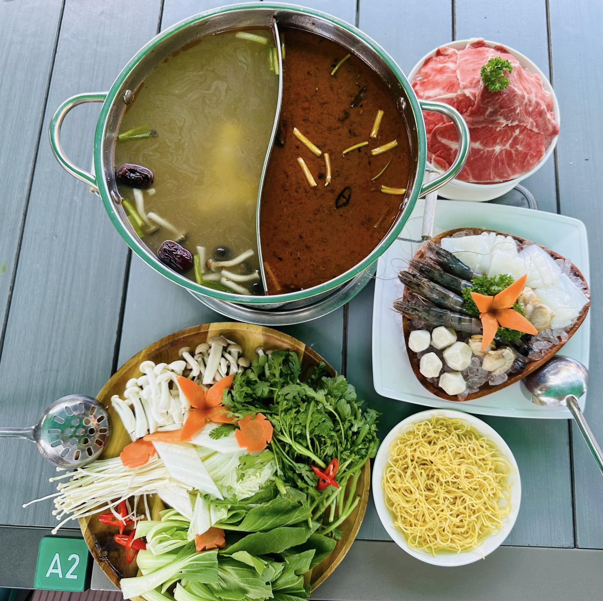 Món ăn kết hợp hiện đại