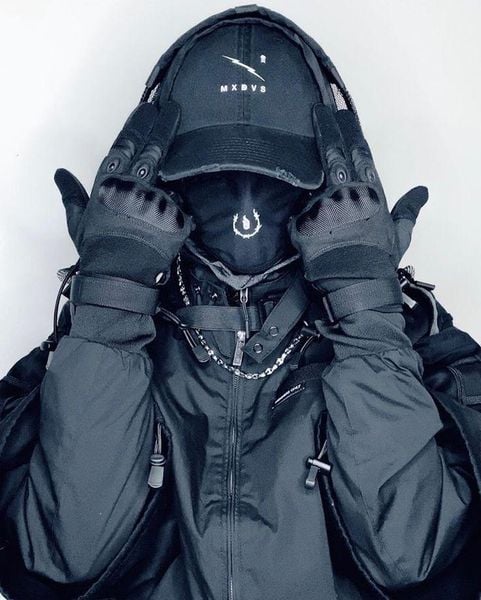 Phụ kiện techwear đồng bộ