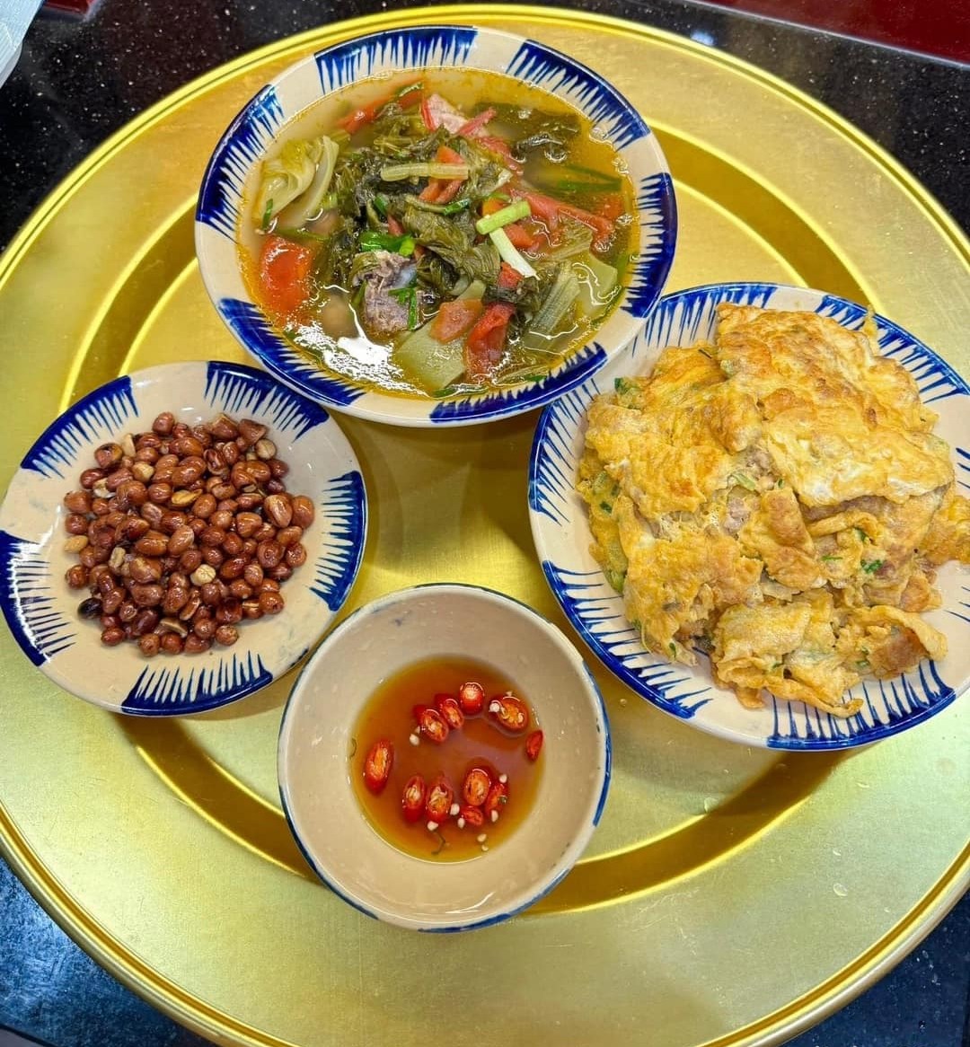 Bữa cơm cuối tuần đủ đầy với các món ăn đậm đà, bổ dưỡng