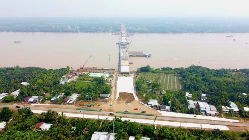 Cù lao mía giữa sông Hậu