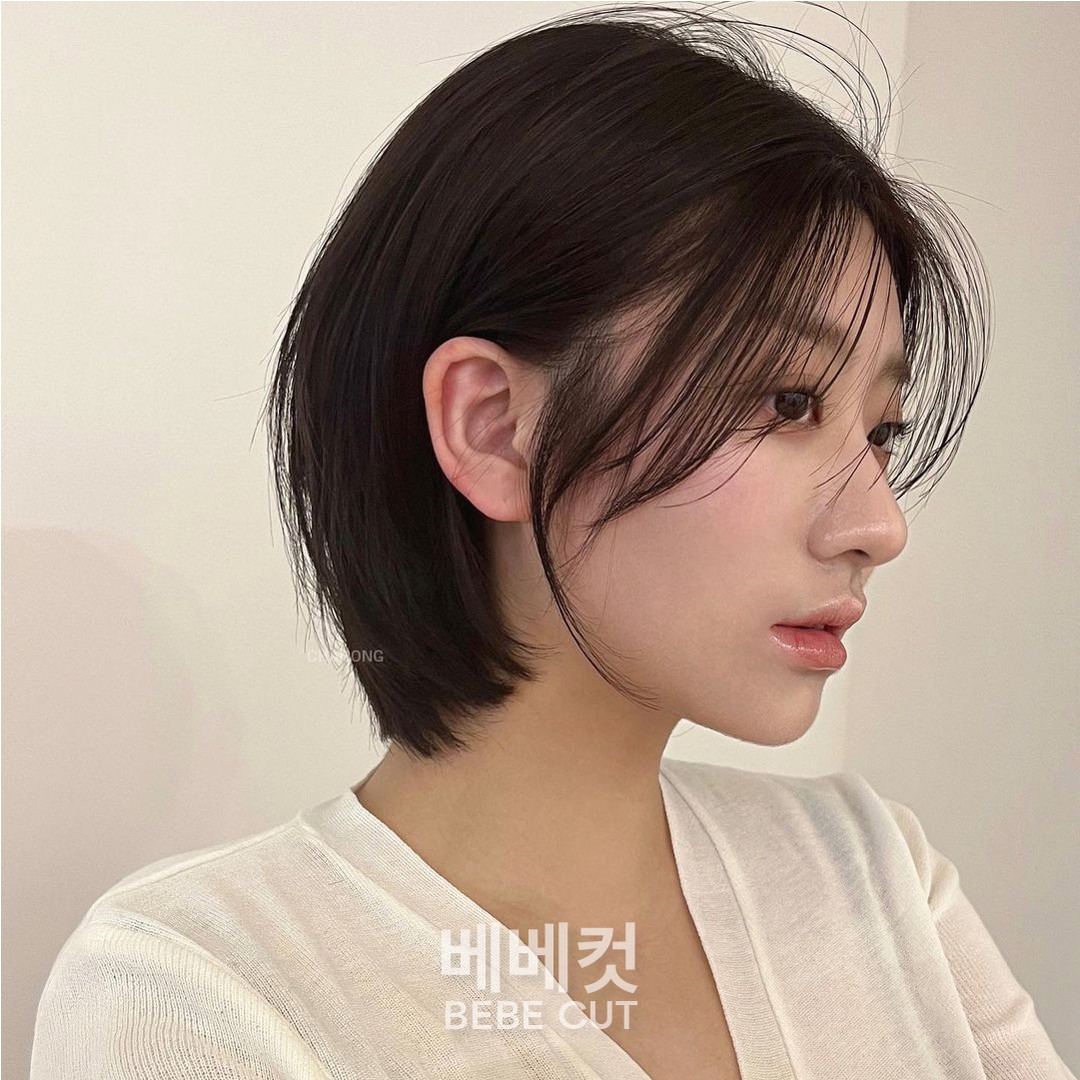 Tóc ngắn với phom đồ gọn