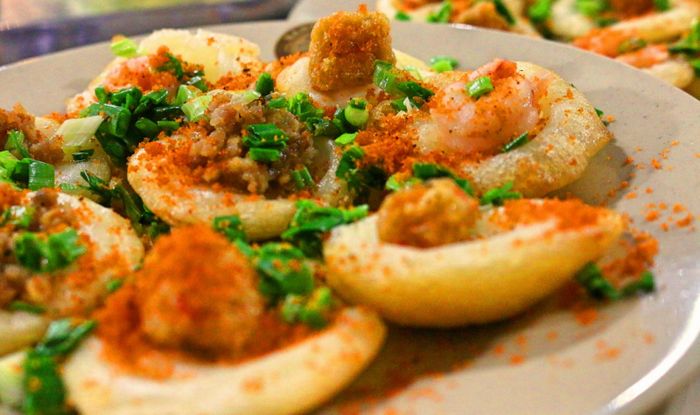 Bánh khọt và các món miền biển tạo ấn tượng nhờ độ giòn, mùi thơm và cách ăn tương tác