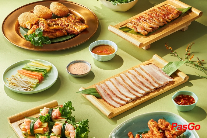 Thưởng thức món cuốn và lẩu tại Cuốn Ngon - Trần Kim Xuyến