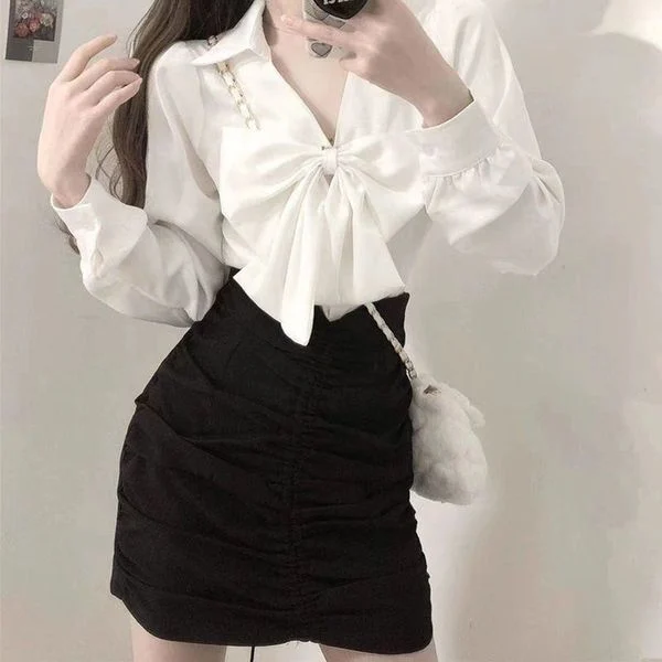 Outfit công sở nữ thanh lịch và trẻ trung
