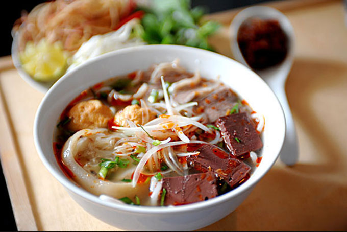 Mì Quảng và ẩm thực đường phố đặc sắc của Đà Nẵng, Quảng Nam