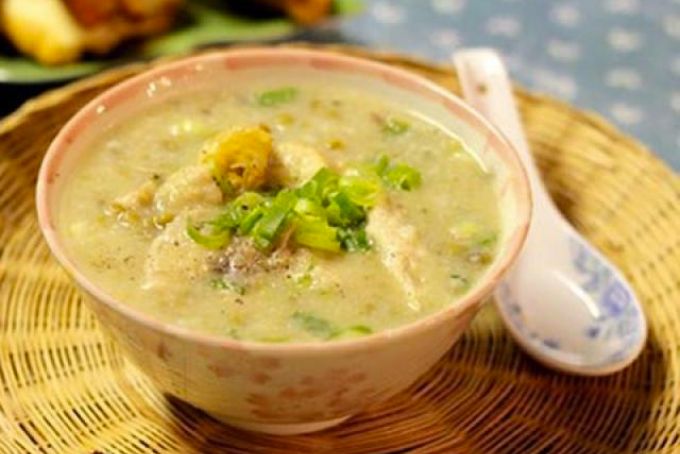 Cách nấu cháo cá chép cho bà bầu với đậu xanh
