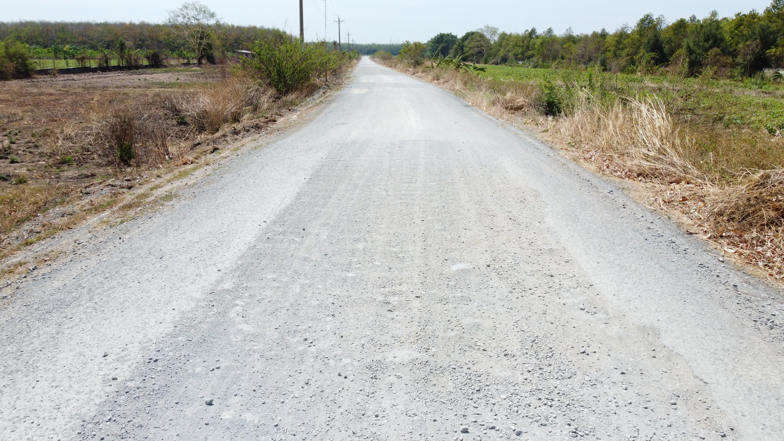 Đường vào khu du lịch Núi Bà Đen