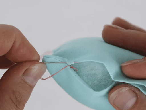 Khâu giấu chỉ từng bước