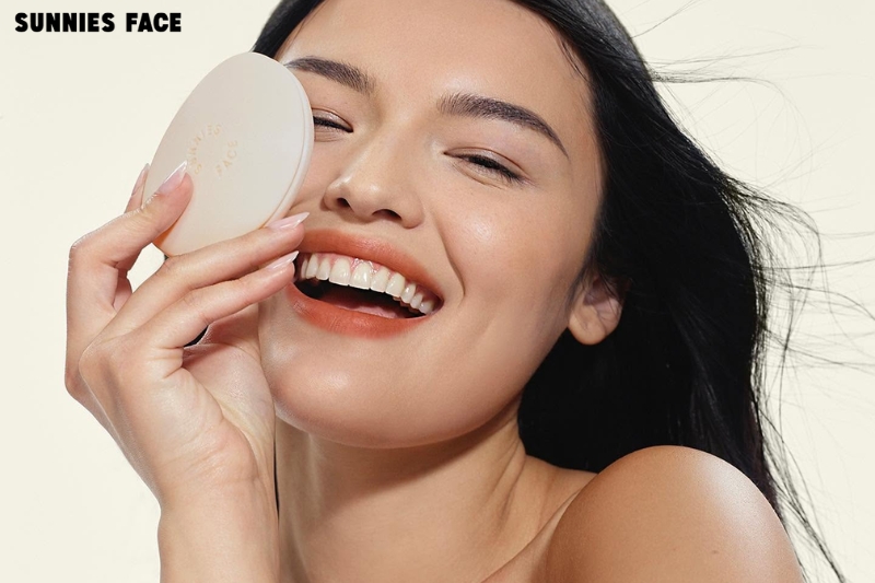 Sunnies Face Vietnam: Khi Vẻ Đẹp Tự Nhiên Trở Thành Một Tuyên Ngôn Phong Cách