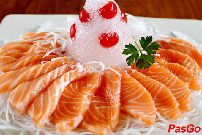Cá hồi Sapa tươi, thường dùng cho sashimi hoặc lẩu