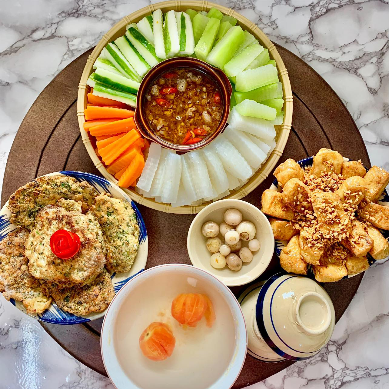 Gợi ý mâm cơm đủ dinh dưỡng với nguyên liệu quen thuộc, dễ mua