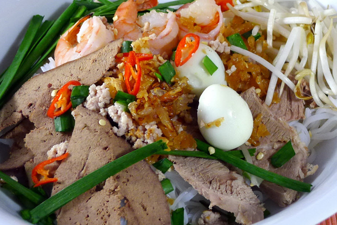 Hủ tiếu Mỹ Tho là món đặc trưng dễ gặp nhất khi ghé Tiền Giang
