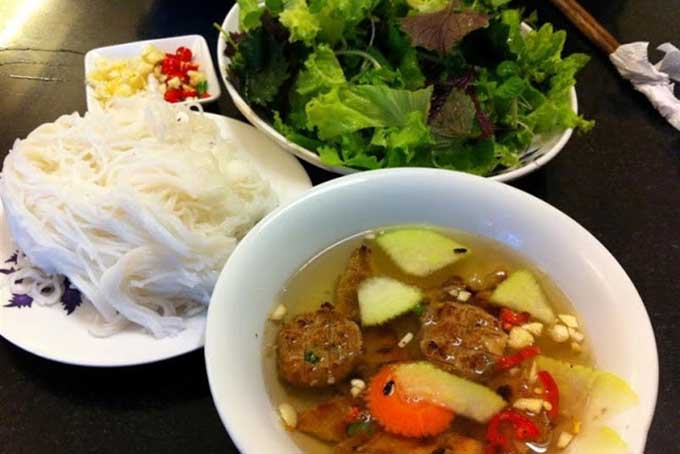 Ẩm thực miền Bắc tinh tế với phở Hà Nội và bún thang