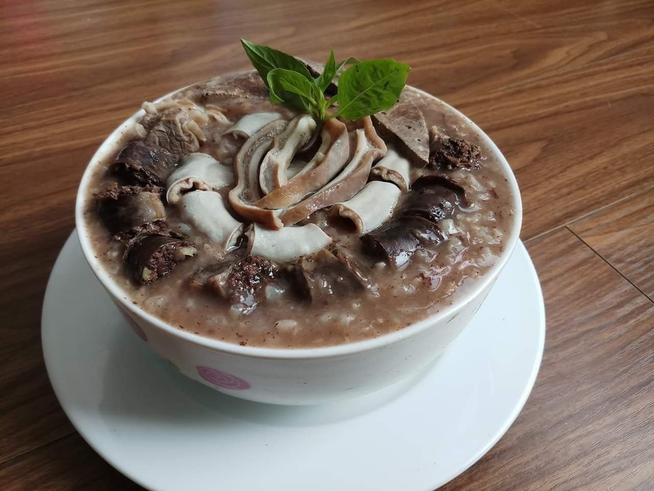 Cháo lòng có hương vị đặc biệt