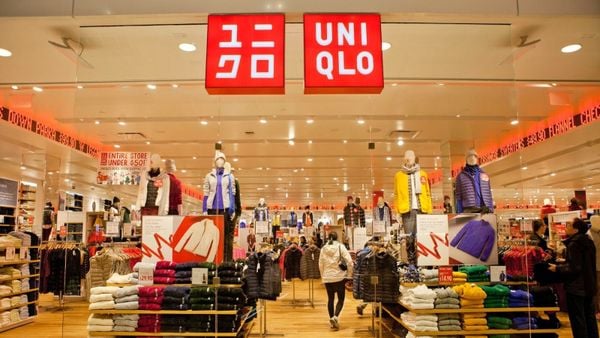 Uniqlo phong cách gọn gàng