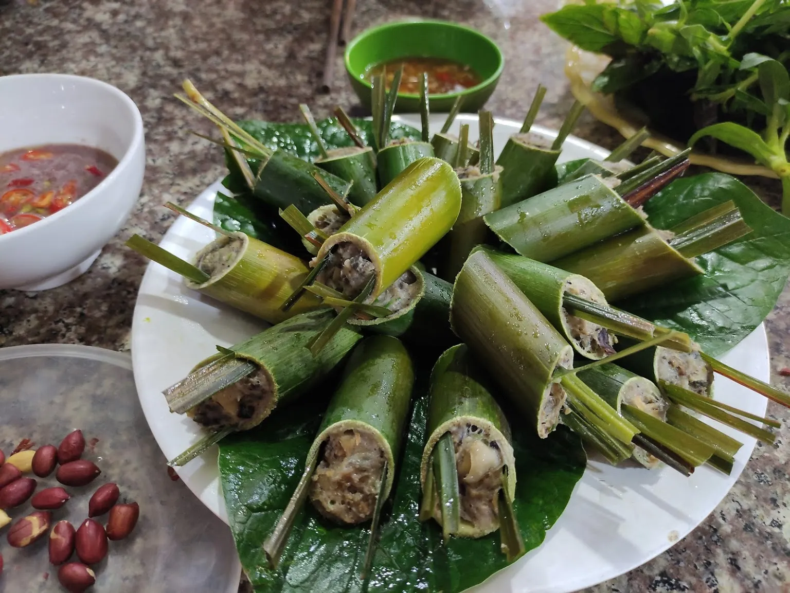 Món ăn đa dạng tại Bia Cường Hói