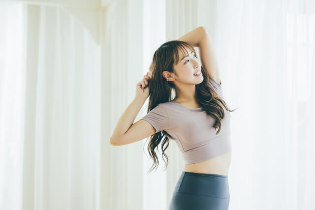 Chất liệu vải thoáng mát và có độ rủ tự nhiên
