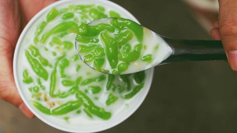 Bánh lọt nước cốt dừa mát lạnh, dân dã
