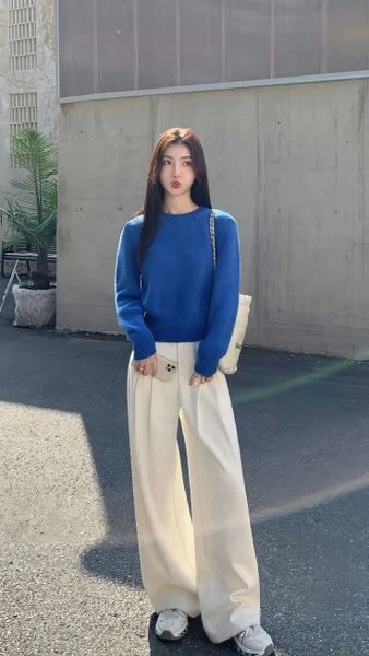 Xanh dương phối với màu gì - be (kem)