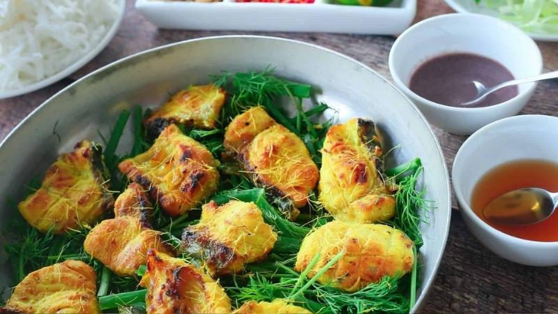 Chả cá Lã Vọng thơm lừng nức mũi nhờ phản ứng nhiệt mỡ