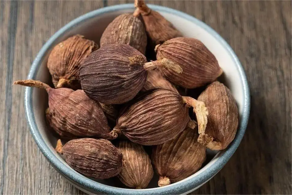 Thảo quả nướng thơm khử sạch mùi gây của thịt bò