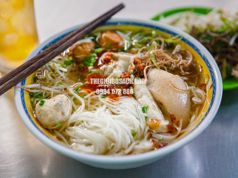 Bát phở bò chuẩn vị và bài toán kinh doanh tối ưu vận hành quán