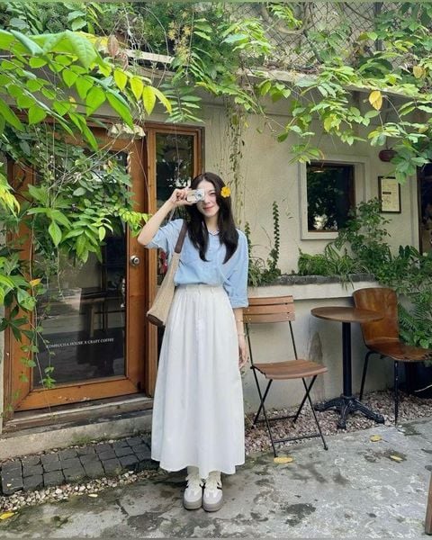 Mẹo phối đồ với giày thể thao trắng nữ