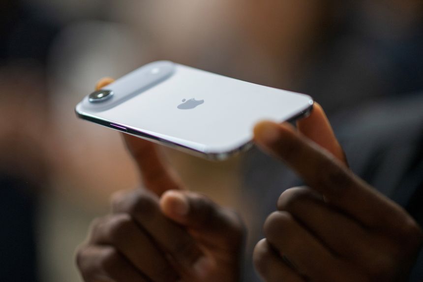 Apple giới thiệu iPhone Air tại sự kiện "Awe-Dropping"