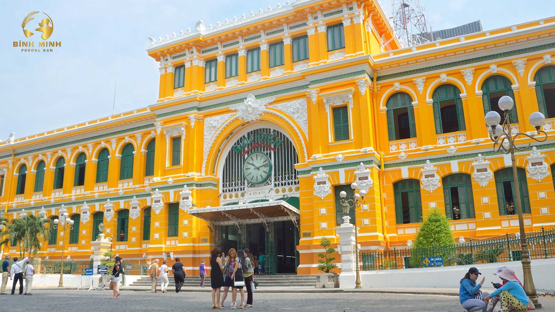 Cô dâu trong không gian lễ cưới Sài Gòn