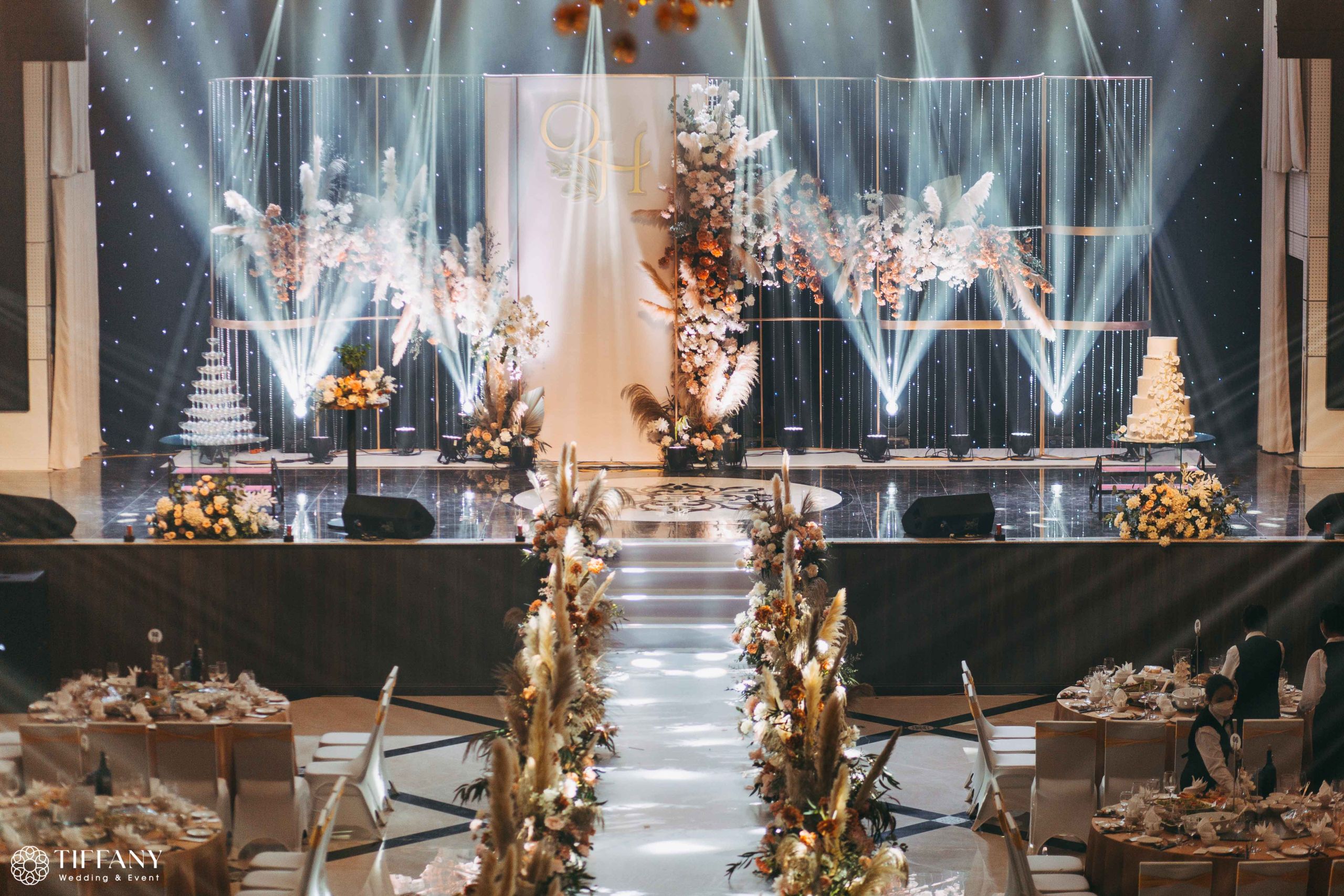 Phong cách Trendy Wedding với thiết kế hiện đại